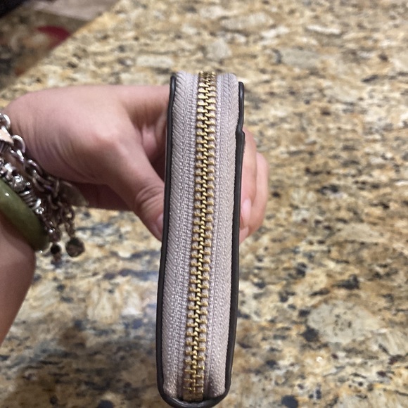 Kate Spade wallet - Picture 8 of 16